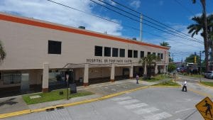 Fachada del Hospital Tony Facio Castro de Limón. (Archivo | CRHoy.com)