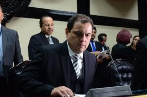 El presidente del Congreso, Carlos Ricardo Benavides, dijo que la expectativa es comenzar pronto con el conocimiento de mociones. (CRH).