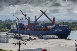 La entidad portuaria enfrentó un panorama complicado, tras la entrada en operación de la Terminal de Contenedores de Moín. (Cortesía).
