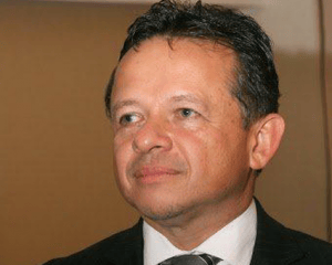 Magistrado Salazar, cercano amigo de Celso Gamboa, busca evitar reelección de magistrado Rueda.