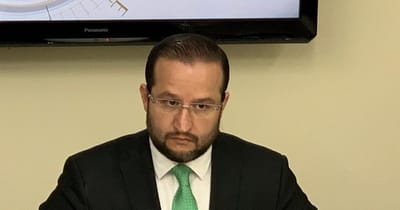 William Villalobos, asesor legal de ESPH. CRH