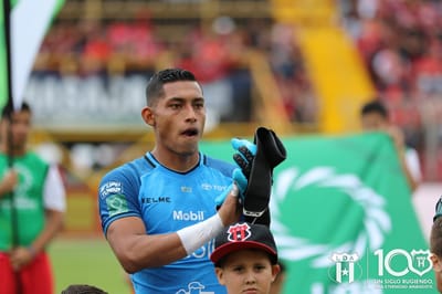 Adonis Pineda es el único jugador manudo que no ha salido de cancha en 7 fechas. Foto: Alajuelense.