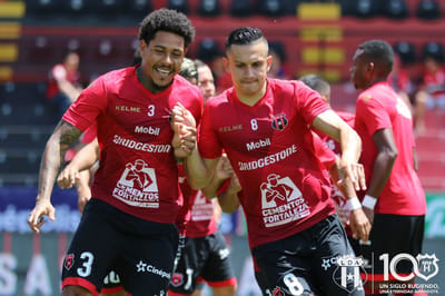 Figueroa fue campeón en Honduras y Cubero en Herediano. Foto: LDA