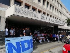 Las huelgas en los servicios médicos quedarán absolutamente prohibidas. (CRH).