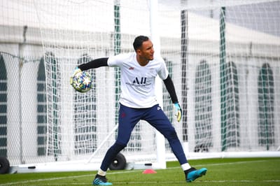 Keylor en el entrenamiento de este martes en París. Foto: PSG.
