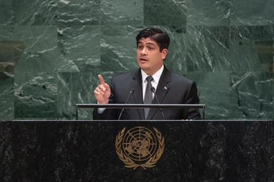Partidos de oposición sostienen que el presidente Carlos Alvarado y su Gobierno están concentrados en temas ambientales, que pregonan a nivel mundial, mientras la economía del país se deteriora cada vez más. (Cortesía).