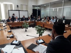 Seis diputados de la Comisión de Gobierno y Administración votaron a favor de suspender el conocimiento del proyecto. (CRH).