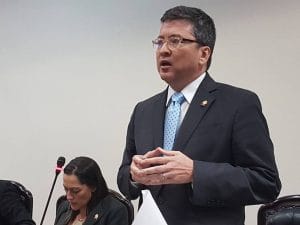 El diputado Pedro Muñoz aseguró que la Caja se opuso a una propuesta que hizo. (CRH).