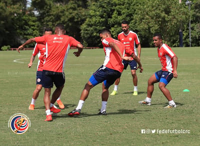 José Sosa (derecha) ha tenido regularidad con el Cartaginés. Foto: Fedefútbol.