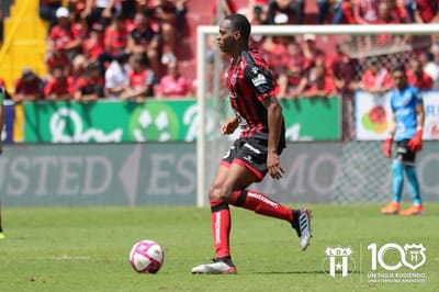Junior Díaz tiene 16 juegos en el torneo. Foto: LDA.