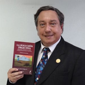 Álvaro Burgos Mata fue electo como nuevo magistrado de la Sala III, en sustititución de Celso Gamboa. (Foto tomada del Observatorio Judicial).