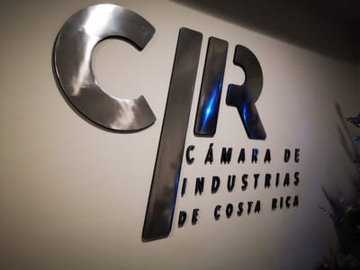 La CICR hizo un llamado a avanzar en el trámite del proyecto de Ley de Armonización del Sistema Eléctrico Nacional.