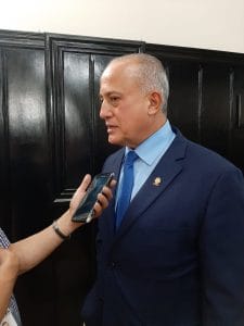 El jefe de la bancada del PLN, Luis Fernando Chacón, reprochó el uso de la violencia. (Cortesía).