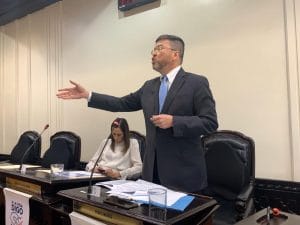 El diputado Pedro Muñoz, del PUSC, advirtió al Presidente de acciones legales. (Cortesía).