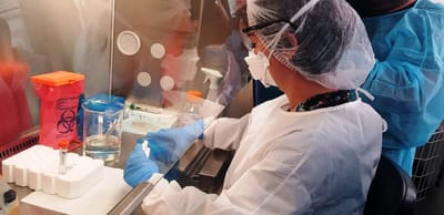 Pruebas de laboratorio hechas en el Inciensa de Costa Rica ante casos de Covid-19. CRH/Con fines ilustrativos