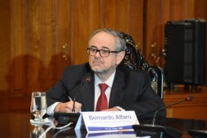 Bernardo Alfaro, gerente general del Banco Nacional. (Archivo/CRH).