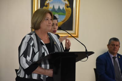 María Amalia Revelo.