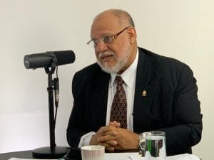 El diputado Carlos Avendaño, del PRN, criticó el doble discurso del Gobierno. (Archivo/CRH).