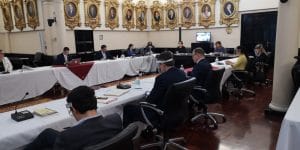 El ministro de Hacienda, Elián Villegas, compareció ante la Comisión de Asuntos Hacendarios del Congreso. (Cortesía/Asamblea Legislativa).