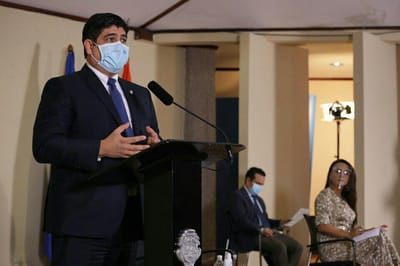 El manejo político que hace el presidente de la República, Carlos Alvarado, de la propuesta de ajuste fiscal que hará al FMI le puede salir caro. (Archivo/CRH).