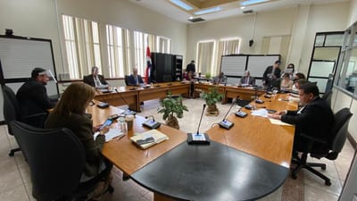 Los diputados de la Comisión de Gobierno y Administración apuran los cambios al proyecto de ley para reformar el empleo público. (Archivo/CRH).