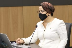 La diputada Laura Guido, del PAC, está a la espera de resultados. (Cortesía/Asamblea).