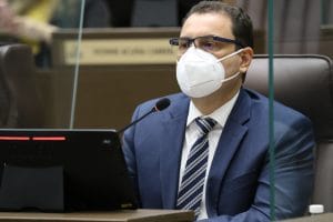 El diputado Carlos Ricardo Benavides, del PLN, propuso la iniciativa. (Archivo/CRH).