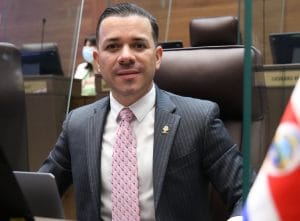 El diputado Wagner Jiménez, del PLN, manifestó que los estudiantes están pagando los platos rotos. (Archivo/CRH).