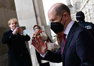 Olaf Scholz, canciller alemán (Photo by Tobias SCHWARZ / AFP)