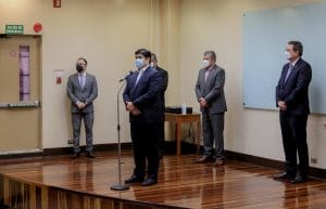 Gobierno defendió las medidas aplicadas para contener los contagios.