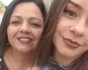 Sonia Ballestero Corella y Kassandra Sánchez Ballestero. (Facebook)