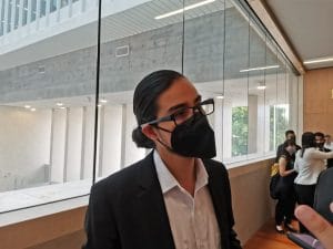 Jonathan Acuña, jefe de la bancada del FA. (Archivo/CRH).