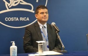 El expresidente de la Caja, Álvaro Ramos, no se ha manifestado hasta el momento sobre su despido. (Foto: archivo)