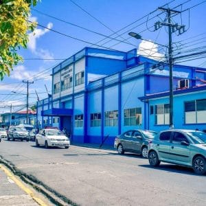 Fachada del Hospital Maximiliano Peralta, en Cartago. (Archivo | CRHoy.com)