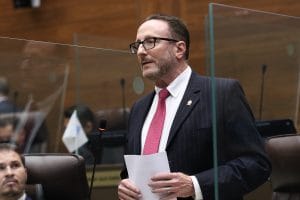 Eliécer Feinzaig, diputado del PLP. (CRH).