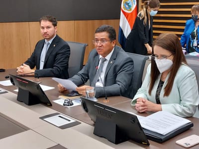 El diputado Mendoza presentó la consulta.