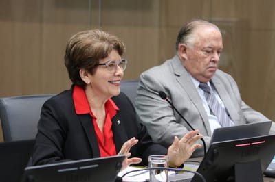 Marta Acosta y Bernal Aragón, contralora y subcontralor general de la República. (Archivo/CRH).