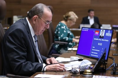 El presidente del Congreso alegó que esta decisión no fue suya, sino que fue respalda por 38 votos en el plenario.