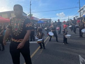 Limonenses se tiraron a la calle (Cortesía Limón TV)