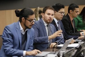 El diputado Sibaja también criticó los señalamientos. (Foto: Minor Solís)