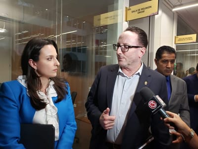 La ministra de Presidencia,Natalia Díaz insistió en acelerar el trámite en comisión del proyecto. (Foto: CRH)