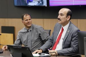 A la derecha, Francisco Nicolás, diputado del PLN. (Asamblea Legislativa).