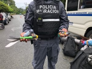 Policía de Migración. (Archivo/CRH).