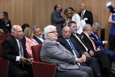 Los ex ministros llegaron al Congreso. (Foto: Asamblea)