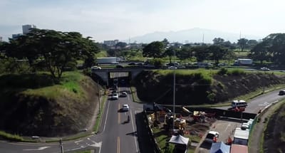 La radial fue construida por Autopistas del Sol S.A. como complemento contractual a la concesión de la ruta 27. Foto: AyA
