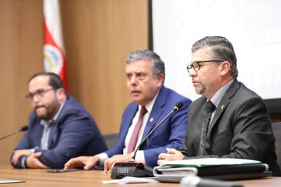 Los tres liberacionistas se reunieron con los sindicatos este lunes. (Foto: Asamblea)