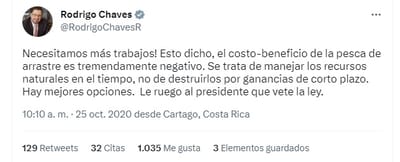 Tuit publicado el 25 de octubre de 2020, donde Chaves pedía vetar la ley que reinstauraría la pesca de arrastre. Captura de pantalla/Twitter