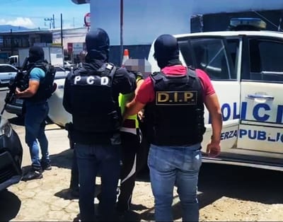 Detención de exfutbolista