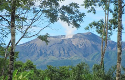 Actividad del Volcán Rincón de la Vieja ha generado que el turismo de la zona baje. Foto: Tomada de la Web