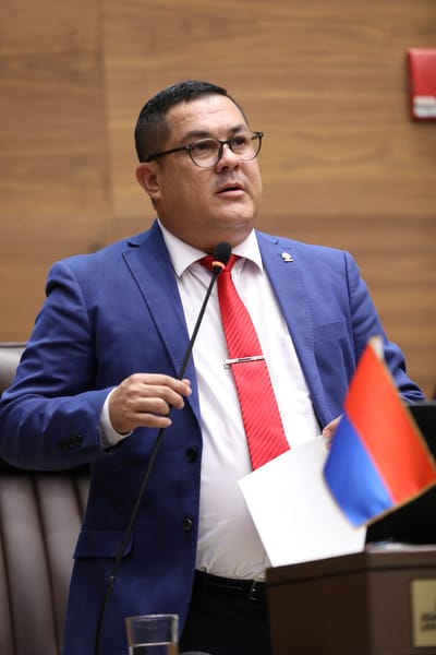 El diputado del PUSC Carlos Robles podría asumir un puesto en el Directorio Legislativo.